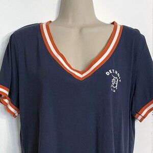 Detroit Tigers Women’s 47 Brand Navy V-Neck T-Shirt L